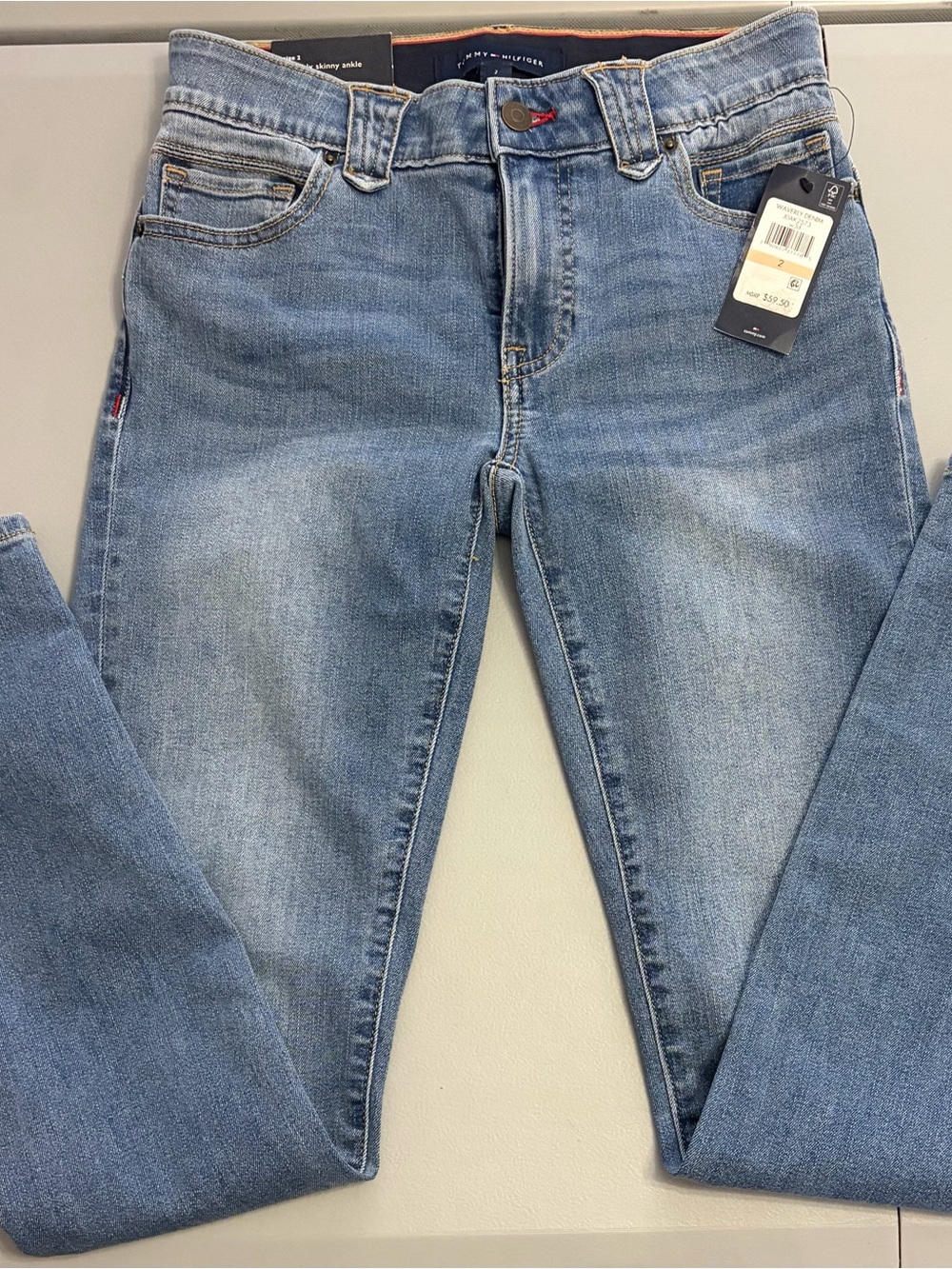 Tommy Hilfiger women’s Light Blue Slim Jeans